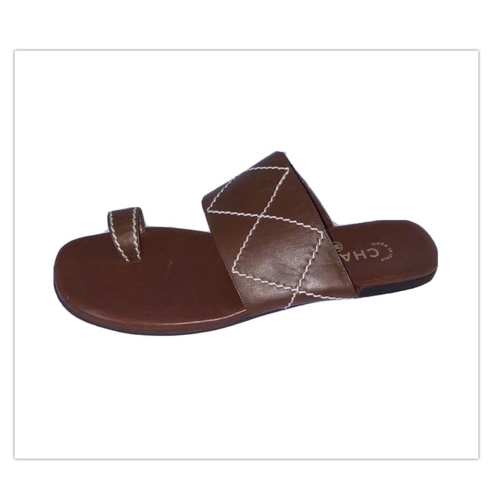 Chanel Toe Ring Leather Flip Flops 40 - image 3